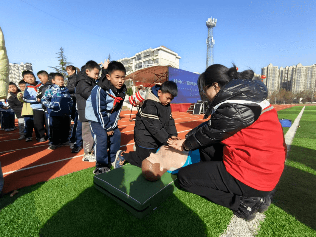 罗庄区红十字会 积极参与“传承沂蒙精神 点亮科创之光”进校园活动